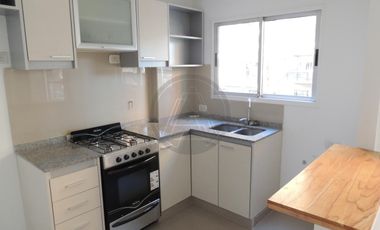 Departamento de Tres Ambientes 100m  con Cochera y Patio en Venta - Villa Urquiza