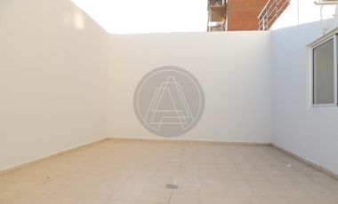 Departamento de Tres Ambientes 100m  con Cochera y Patio en Venta - Villa Urquiza