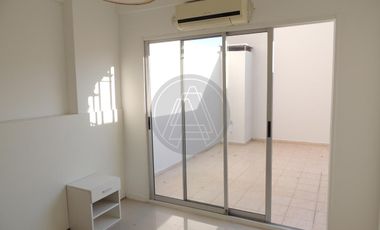 Departamento de Tres Ambientes 100m  con Cochera y Patio en Venta - Villa Urquiza