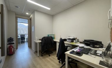 SE VENDE OFICINA SECTOR EL SALTO (CÓD. 495)