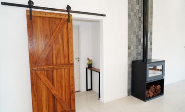 Casa en venta en Barrio Los Pinares, Exaltación De La Cruz - 6 Ambientes