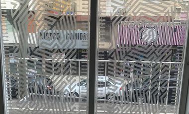 Local - Moron Sur