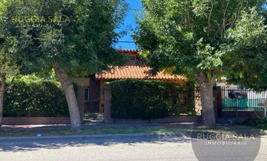 Casa amplia en alquiler apta comercio