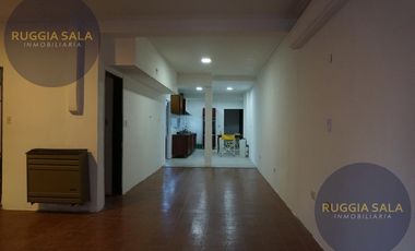 Casa amplia en alquiler apta comercio