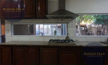 Casa amplia en alquiler apta comercio