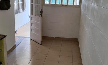 Venta de Casa c/cesión de derecho 3 amb. en J. L. Suarez Gral. San Martin SE ESCUCHAN OFERTAS!!!!!!