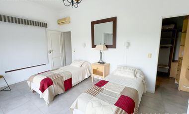 Venta - Casa en Centauros - Pilar