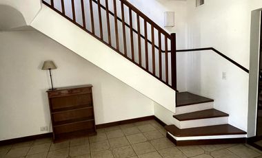 Casa en alquiler anual. 4 dorm. 4 baños. Pileta. Barrio Cerrado.