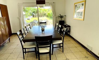 Casa en alquiler anual. 4 dorm. 4 baños. Pileta. Barrio Cerrado.