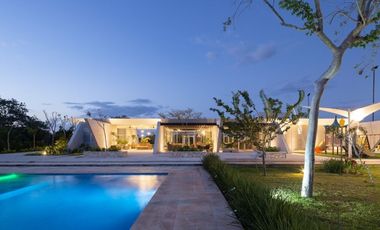 Casa (1095) en Venta en Privada Blanca Residencial