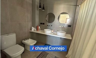 Casa en Vistas en Alquiler amoblada (2 dormitorios, jardin y pileta)