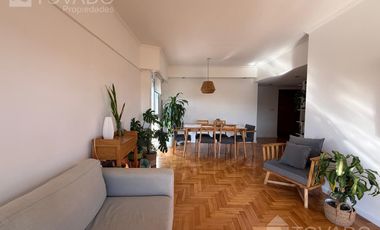 Piso Alto! 4 Ambientes con Cochera en Villa Urquiza!