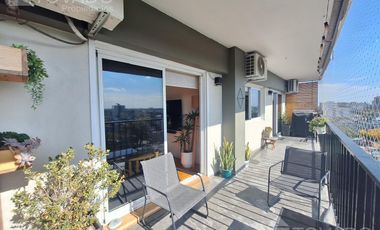 Piso Alto! 4 Ambientes con Cochera en Villa Urquiza!