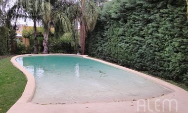 Casa de 3 Dormitorios en VENTA en El Centauro, Canning