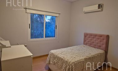 Casa de 3 Dormitorios en VENTA en El Centauro, Canning