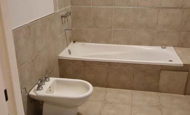 Casa de 3 Dormitorios en VENTA en El Centauro, Canning