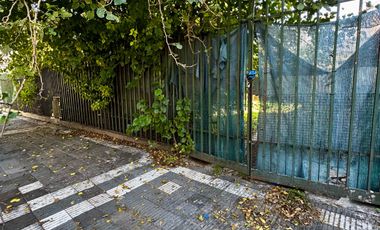 CASA EN VENTA DE 285MTS2 DE TERRENO SOBRE CALLE LORIA, PALOMAR