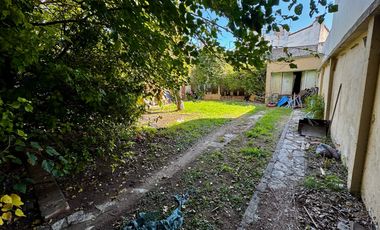 CASA EN VENTA DE 285MTS2 DE TERRENO SOBRE CALLE LORIA, PALOMAR
