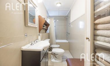 Casa de 3 dormitorios en venta en centro de  Lomas