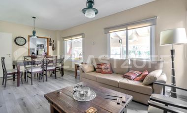 Impecable casa en venta en LA CANDELA