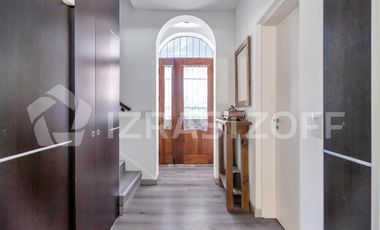 Impecable casa en venta en LA CANDELA