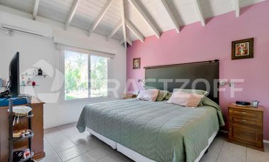 Impecable casa en venta en LA CANDELA