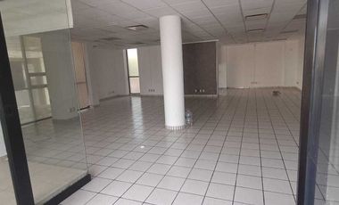 RENTO CENTRICO LOCAL COMERCIAL JUNTO AL AUDITORIO JOSEFA ORTIZ DE DOMINGUEZ