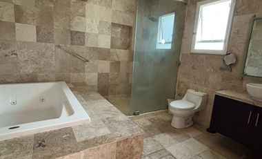 Casa en venta con terreno excedente 📍 Fracc Las Palmas