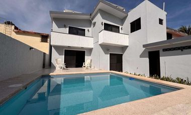 Casa en Venta con Paneles en  Gónzalo Guerrero, Mérida, Yucatán