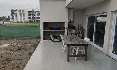 Casa en  venta Vila Marina I