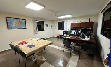 BODEGA CON OFICINAS EN VENTA EN CHUBURNA DE HIDALGO