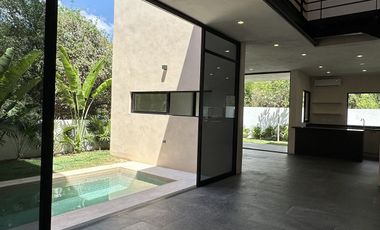 Casa en venta en Privada en  ZONA COUNTRY CLUB en Mérida Yucatán.