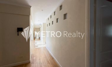 Casa en Venta 8 ambientes, San Isidro Con Pileta