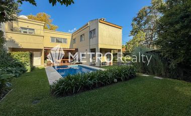 Casa en Venta 8 ambientes, San Isidro Con Pileta