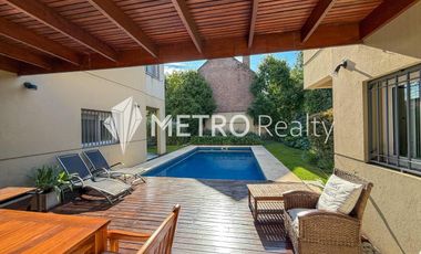 Casa en Venta 8 ambientes, San Isidro Con Pileta