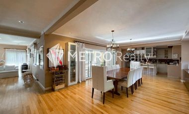 Casa en Venta 8 ambientes, San Isidro Con Pileta