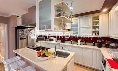 Casa en Venta 8 ambientes, San Isidro Con Pileta