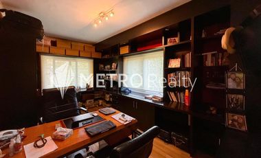 Casa en Venta 8 ambientes, San Isidro Con Pileta