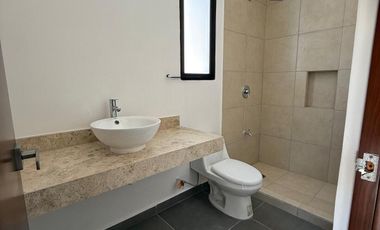 CASA EN VENTA EN PRIVADA EN CONKAL