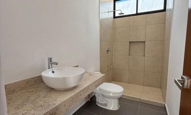 CASA EN VENTA EN PRIVADA EN CONKAL