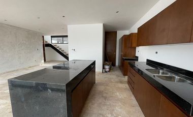 CASA EN VENTA EN PRIVADA EN MERIDA YUCATAN.