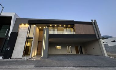 CASA EN VENTA EN CARRETERA NACIONAL BOSQUES DE LAS MISIONES SANTIAGO