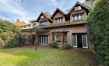 Casa en  Alquiler