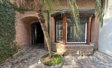 Casa en  Alquiler