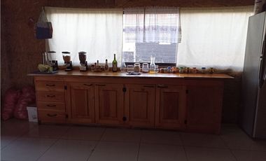 EN VENTA AMPLIA CASA MÁS UNA CABAÑA, PICHIRROPULLI, $ 93 MILLONES
