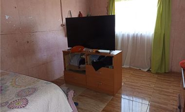 EN VENTA AMPLIA CASA MÁS UNA CABAÑA, PICHIRROPULLI, $ 93 MILLONES