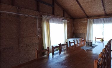 EN VENTA AMPLIA CASA MÁS UNA CABAÑA, PICHIRROPULLI, $ 93 MILLONES