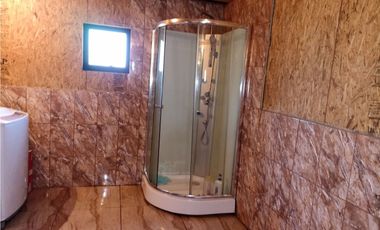 EN VENTA AMPLIA CASA MÁS UNA CABAÑA, PICHIRROPULLI, $ 93 MILLONES