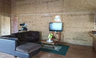 EN VENTA AMPLIA CASA MÁS UNA CABAÑA, PICHIRROPULLI, $ 93 MILLONES