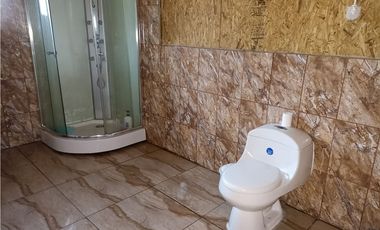 EN VENTA AMPLIA CASA MÁS UNA CABAÑA, PICHIRROPULLI, $ 93 MILLONES